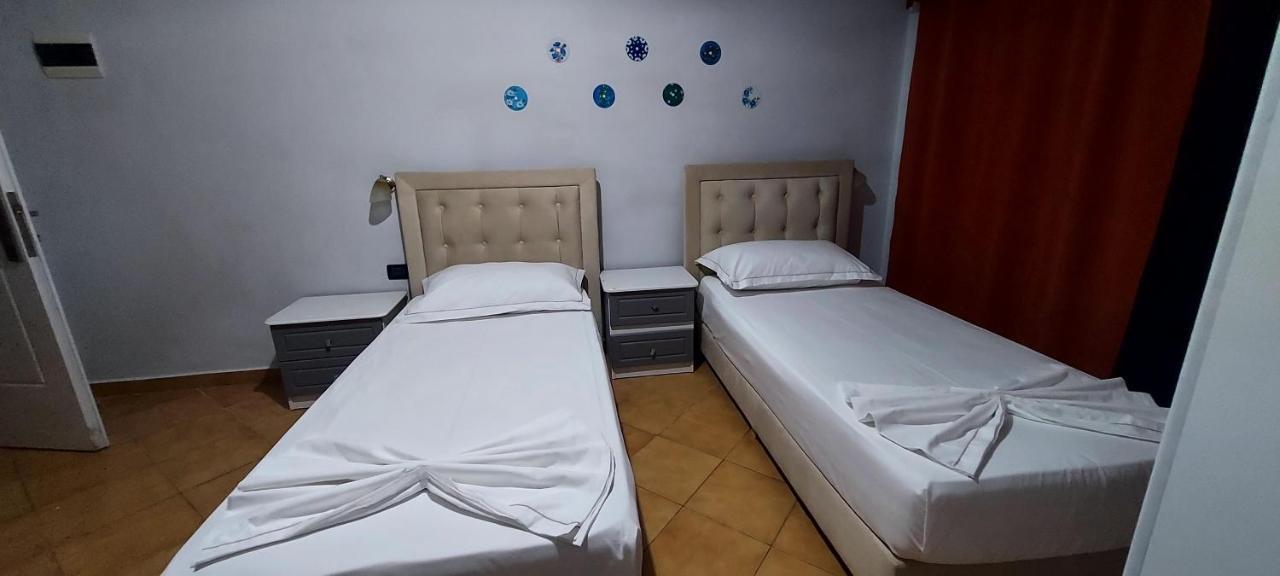 Kanina Hotel&Hostel Sarandë Buitenkant foto