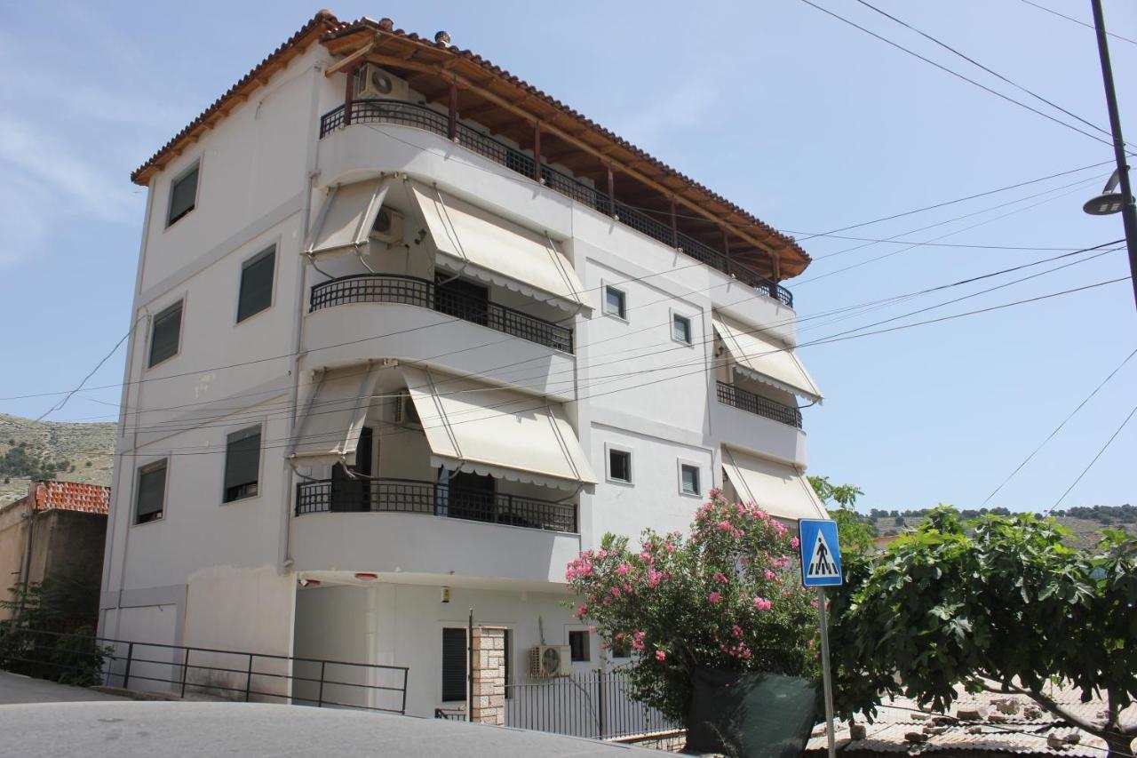 Kanina Hotel&Hostel Sarandë Buitenkant foto