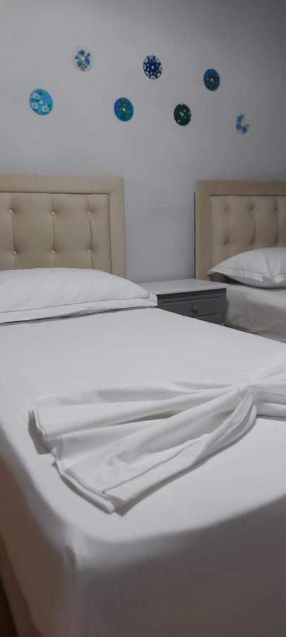 Kanina Hotel&Hostel Sarandë Buitenkant foto