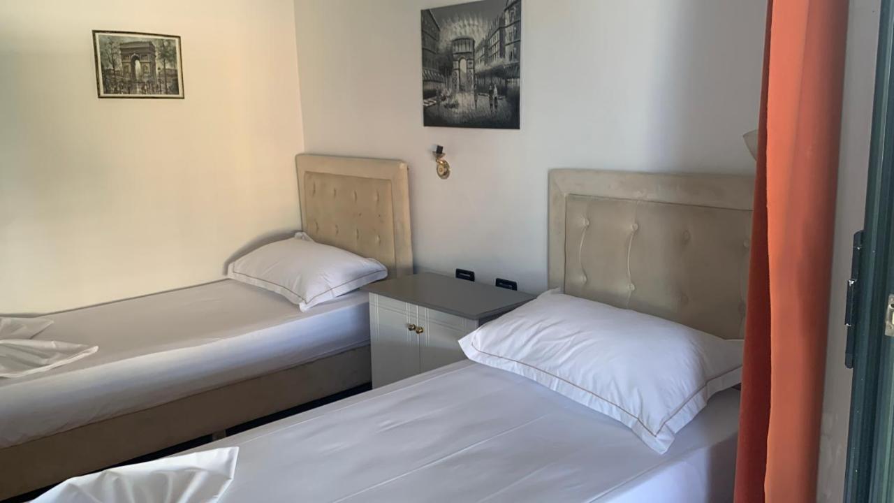 Kanina Hotel&Hostel Sarandë Buitenkant foto