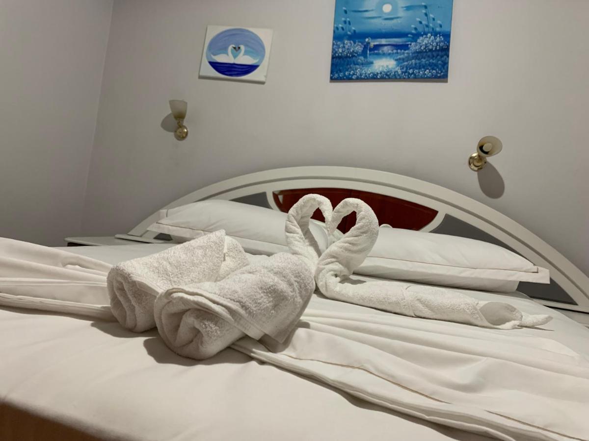 Kanina Hotel&Hostel Sarandë Buitenkant foto