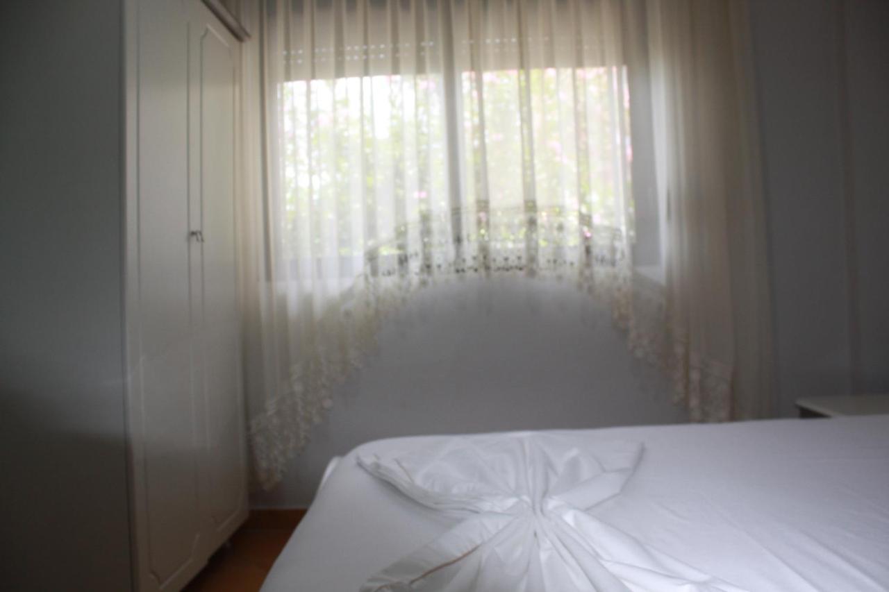 Kanina Hotel&Hostel Sarandë Buitenkant foto