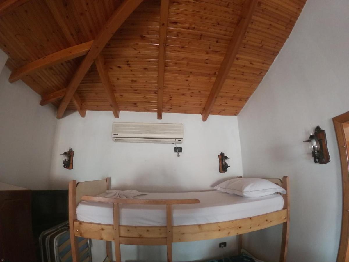 Kanina Hotel&Hostel Sarandë Buitenkant foto