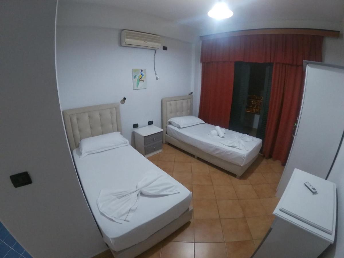 Kanina Hotel&Hostel Sarandë Buitenkant foto