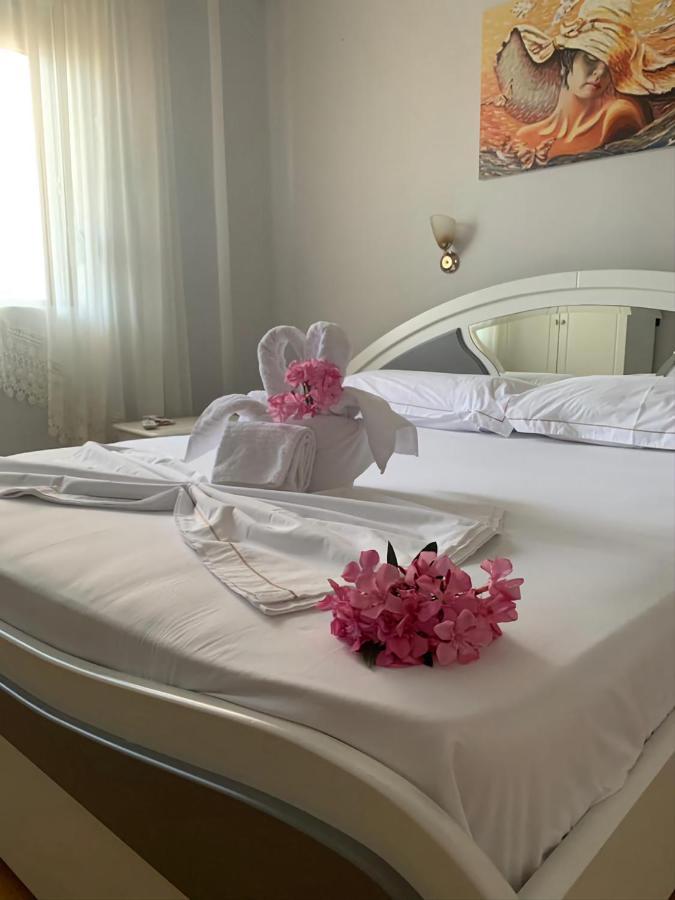 Kanina Hotel&Hostel Sarandë Buitenkant foto